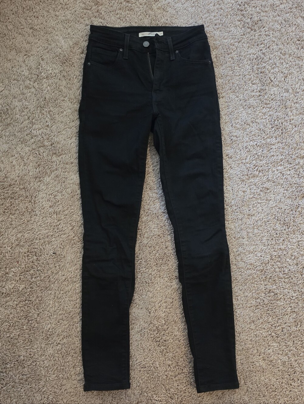 Levi Black High-Rise Skinny Jeans